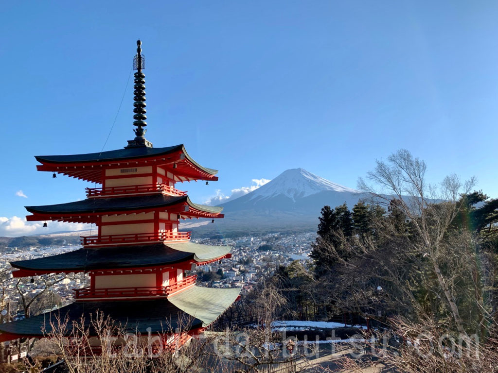 新倉山浅間公園からの富士山2
