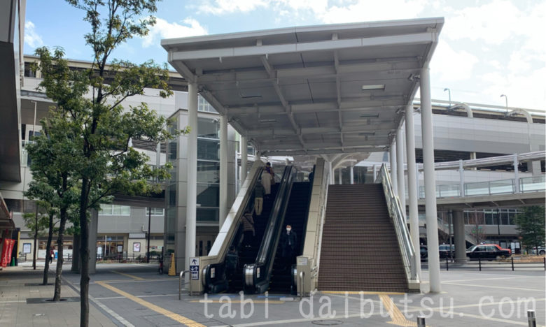 京急蒲田駅入口のエスカレーター
