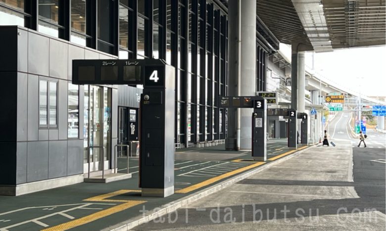 成田空港T1のバス停