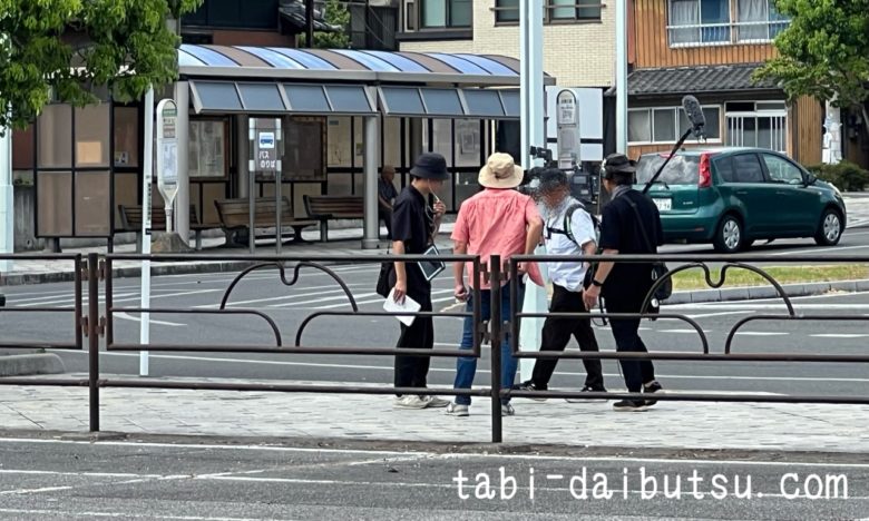 桐生駅前の報道陣