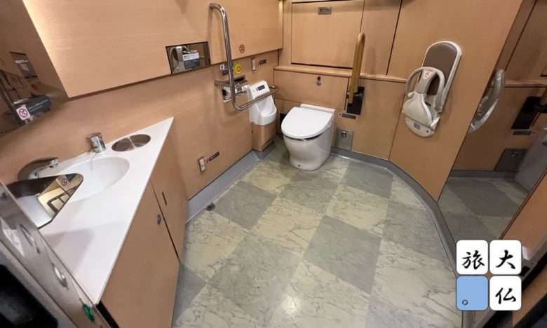 成田エクスプレスのトイレ