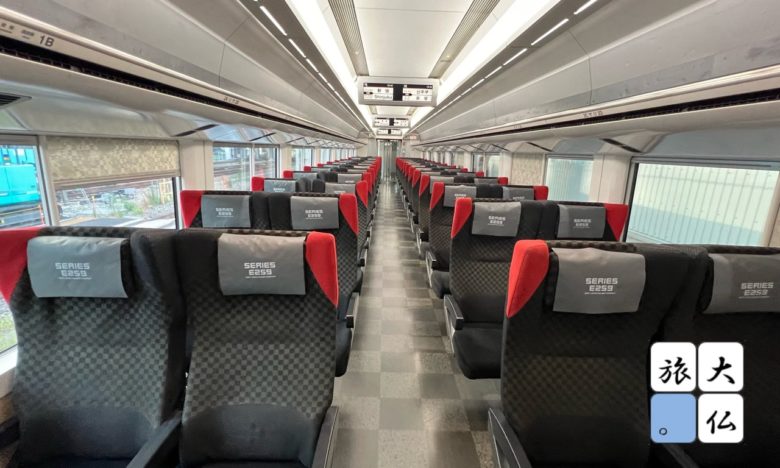 成田エクスプレス普通車