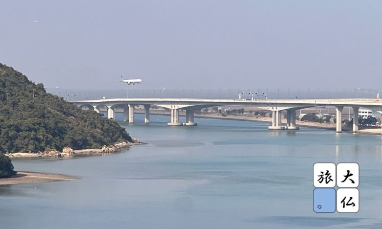 昂坪360の車窓（香港国際空港）