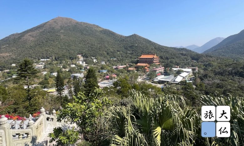 天壇大仏から見た宝蓮禅寺